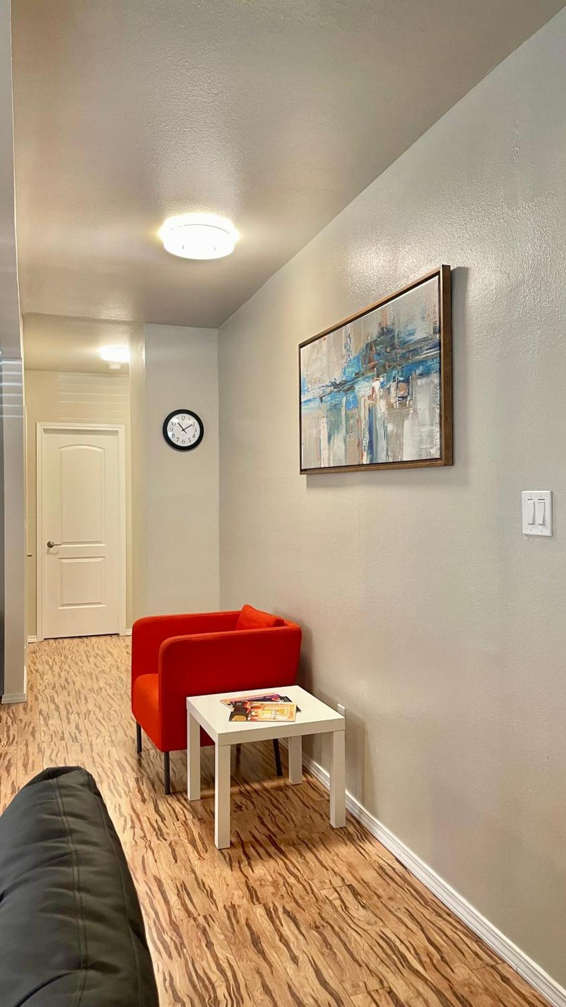 Delightful Location In Midtown! Apartment Houston Bagian luar foto